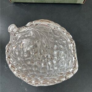 Wilton Armetale Pewter Grape Bowl